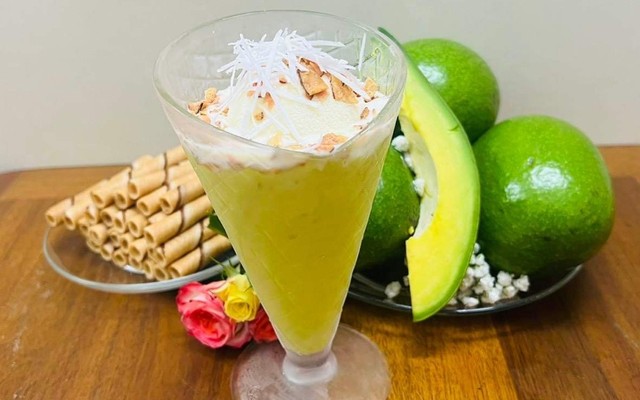 Nga Kem Bơ - Chân Cầm