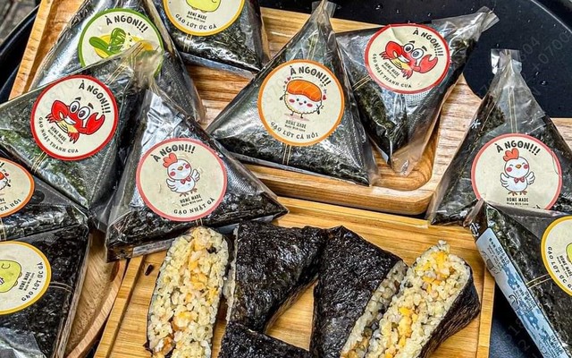 À Ngon - Cơm Nắm & Cà Phê Muối - Hàm Nghi