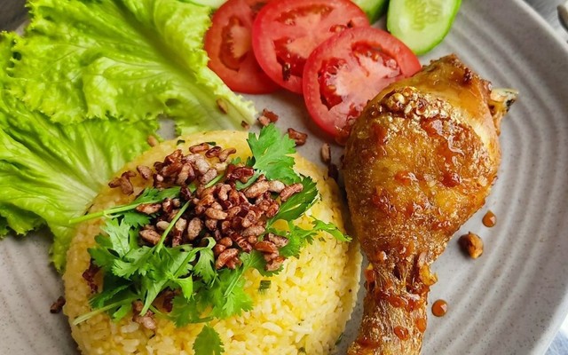 Cơm Gà Xối Mỡ Chị Tống - Cơm Gà Xối Mỡ - Nguyễn Du