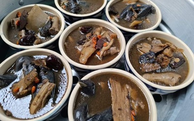 Bảo Bảo - Gà Ác Tiềm Thuốc Bắc Gia Truyền