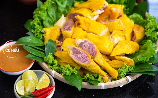 Gà Ủ Muối Cô Kiều - Phan Văn Đối