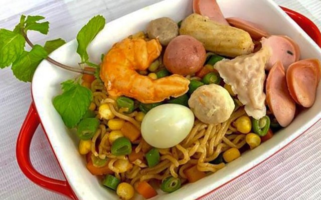 Cú Đêm - Mì Trộn, Đồ Ăn Vặt & Nước Ép Về Đêm - Quan Nhân