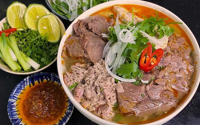Bún Bò Gốc Huế Gia Truyền O Quyên - Đường Số 4