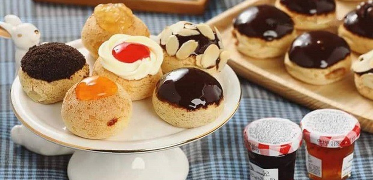 BÁNH KEM SINH NHẬT TỪ CHEWY JUNIOR TRANG TRÍ TINH TẾ SANG TRỌNG