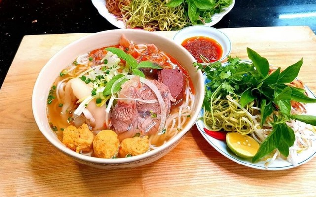 Quán Huế Xưa - Bún Bò Huế & Lẩu Bò - Bùi Văn Hoà