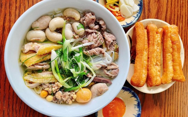 Phở Khang - Phở & Lẩu Gà Mái Dầu Hà Nội