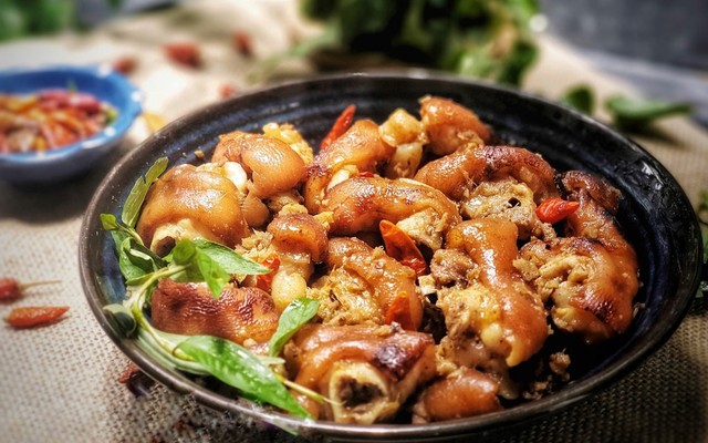 Heo Giả Cầy Ngon Cô Tuyết - Tiến Lân 13