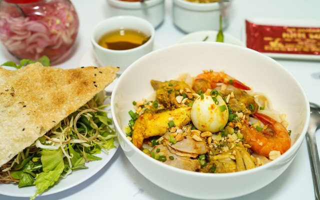 Mì Quảng Nam Sơn - Phan Đình Giót