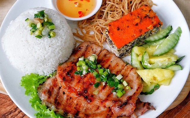 Cơm Sườn Bà Chua - Nguyễn Công Trứ
