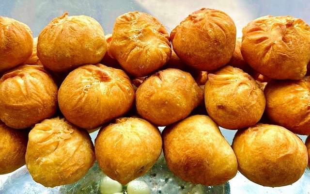 Bánh Tiêu Bàu Cát - Bánh Tiêu & Bánh Bao Chiên Truyền Thống - 34 Nguyễn Hồng Đào