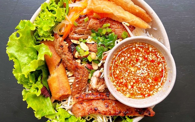 Nem Nướng Nha Trang – Tư Bờm