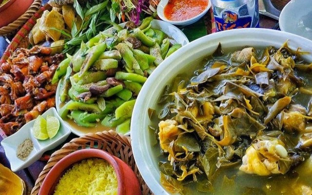 Ẩm Thực Dân Gian Bình Dương - Gà Tiềm Nấm Đông Trùng, Lẩu Mắm & Bò Tây Bắc - Đường 30/4