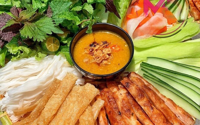 Nem Nướng Nha Trang Minh Đức - Trần Quốc Hoàn