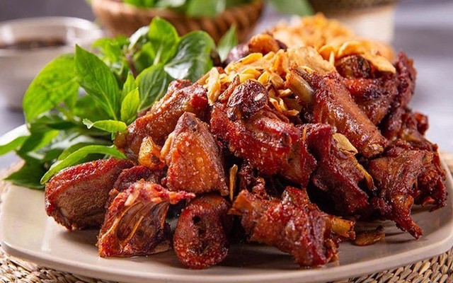 Ngan Việt Hoa - 116 Lê Lợi