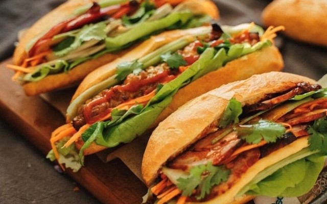 Bánh Mì Tuấn Mập Sài Gòn Trảng Dài - Nguyễn Khuyến