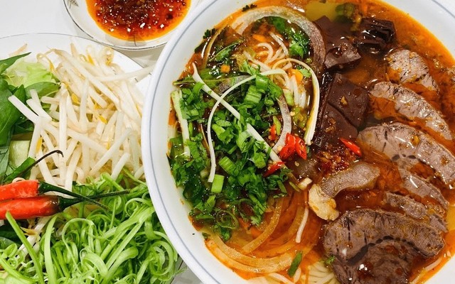 Bún Bò Huế Tràng Tiền - Lý Tự Trọng