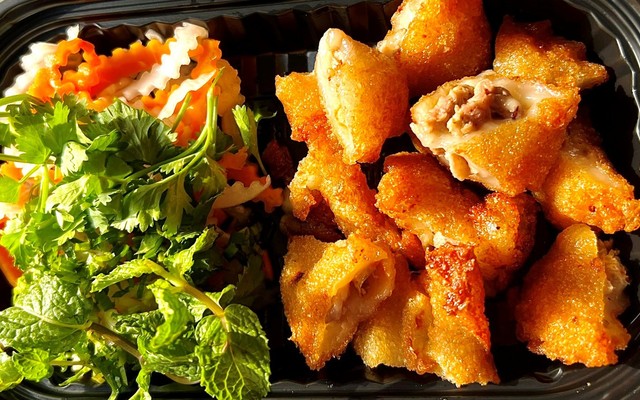 Minh Ngọc - Bánh Áp Chao - 137 Lê Lợi