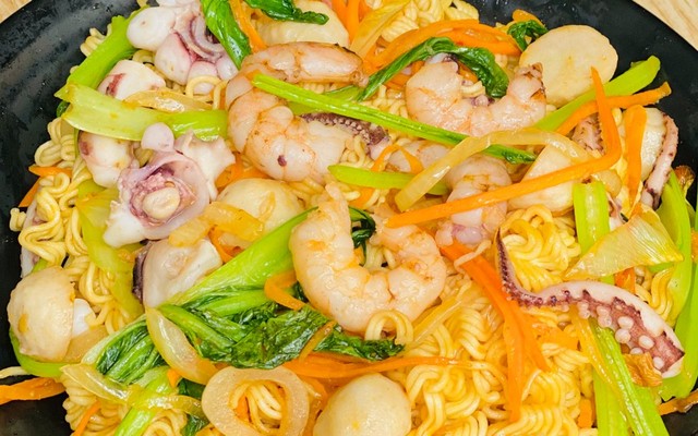 Thi Thi Food - Cơm Chiên Hải Sản & Mì Xào Hải Sản - Tây Thạnh