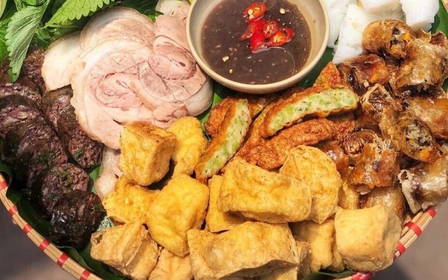 Quán Thoong - Bún Đậu, Gà Ủ Muối & Chân Cánh Gà Nướng