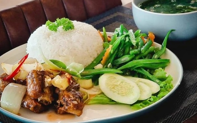 Cơm Gia Đình & Cơm Văn Phòng - Lê Văn Lương