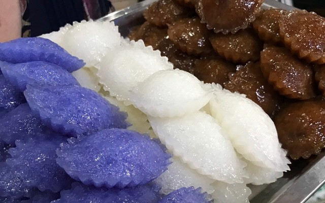 Tiệm Bánh Bò Cô Sen - Chuyên Bánh Bò, Bánh Chuối & Chè Miền Tây