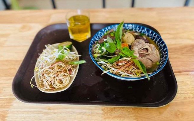 Bún Bò Huế O My - Trịnh Đình Cửu