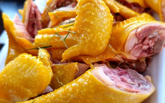 Cô Ba Food - Gà Ủ Muối Nóng - 535 Lê Văn Thọ