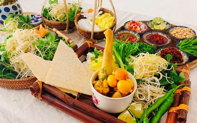 Bánh Tráng Thịt Heo & Mỳ Quảng Đại Lộc - 139 Nguyễn Phước Lan