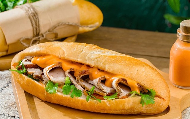 Bánh Mì Kun Kun - Bánh Mì Chả & Nem Chua
