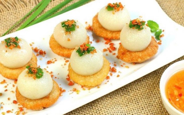 Đặc Sản Huế Cô Thương - 186 Lê Anh Xuân