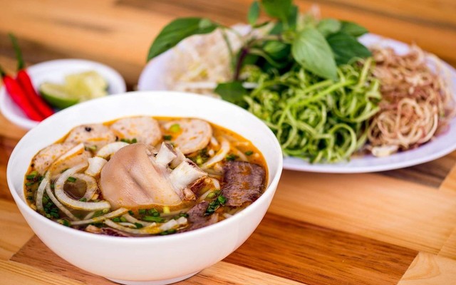 Bún Bò Huế Ông Ba - Nguyễn Phước Lan