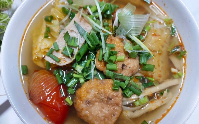 Hoài Phương - Bún Riêu Cua & Bún Chả Cá