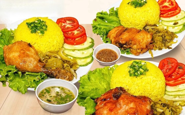 Cơm Gà & Cơm Sườn Huê Ký - 59 Phan Bội Châu