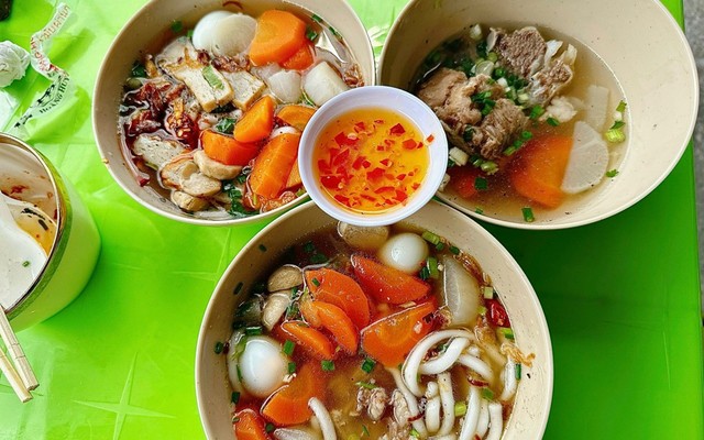 Bánh Canh Cứu Đói - Lê Quý Đôn