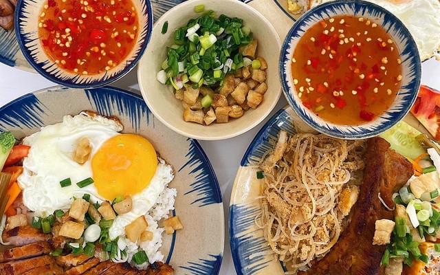 Quán Cơm Trưa 158 - Cơm Thịt Heo Quay