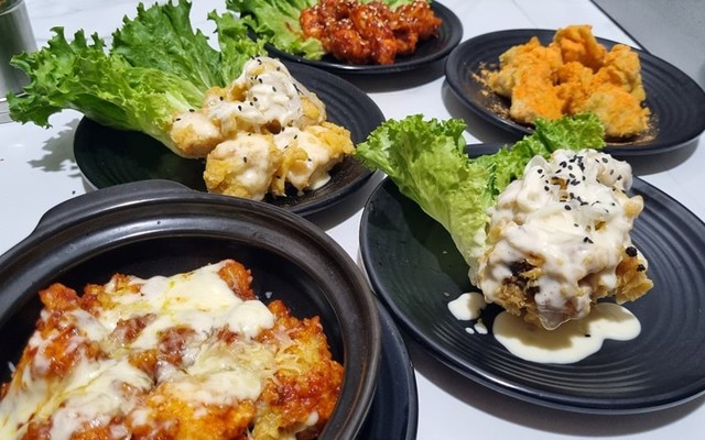 Gà Sốt Cay Phô Mai, Tobokki & Trà Trái Cây - Chicken Mai