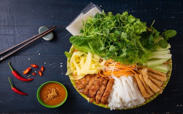 Nem Nướng Nha Trang Nhà Xoài - Trần Bình
