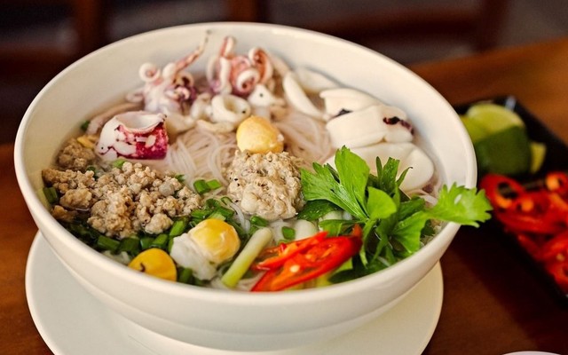 Món Ngon Sài Gòn - Hủ Tiếu Mực - Hòa Hảo