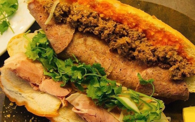 PATE B+ - Bánh Mỳ, Pate & Nước Ép - Phan Bội Châu