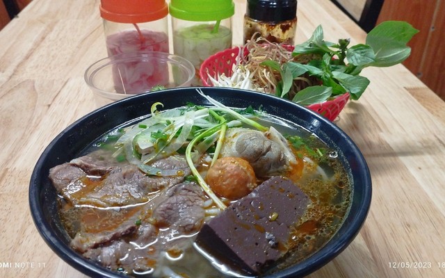 Bún Bò Huế Khánh Thành - Trung Kính