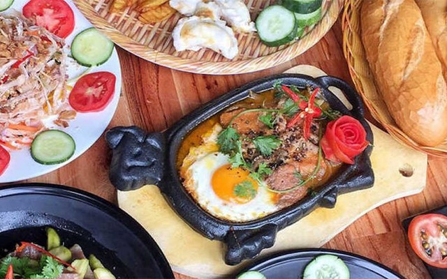 Quán Ông Hoài - Bò Né, Bò Bít Tết & Bò Sốt Hàu - Cách Mạng Tháng 8