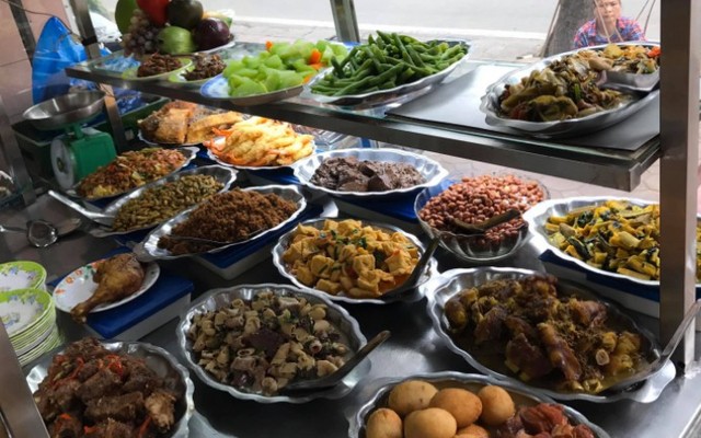 Cơm Bình Dân - Trang Le