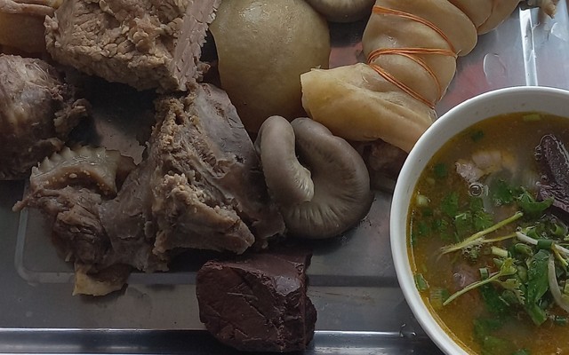 Cháo Bò & Nước Ép Phương - Hàn Mặc Tử