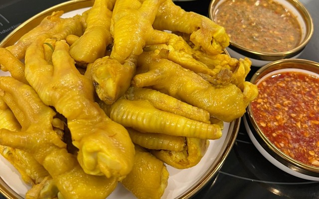 Gà Ủ Muối Ông Hói 183 - Chân Gà Ủ Muối