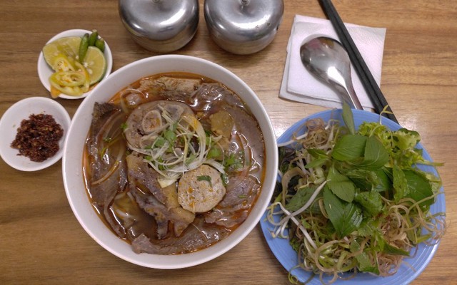 Bún Bò O Huyền - Bún Bò - Lê Công Phép