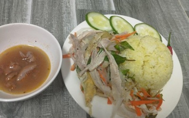 Như - Cơm Gà & Mỳ Quảng