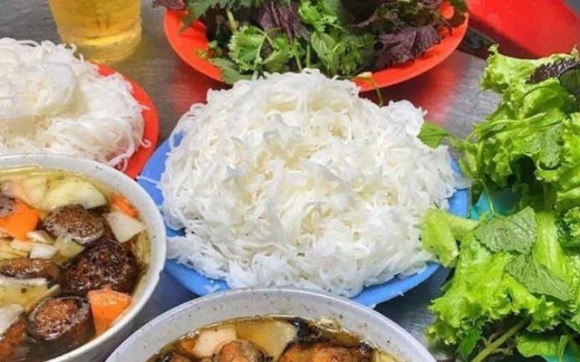 Bún Chả Truyền Thống Phố Cổ - Cù Chính Lan