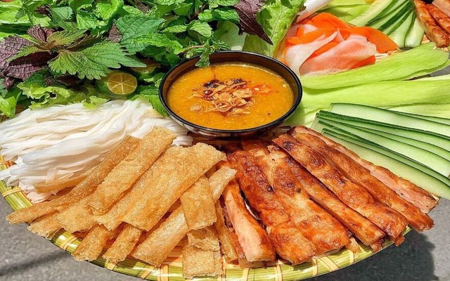 Nem Nướng Nha Trang & Bún Đậu Mẹt - Ngoại Quán - Bùi Xương Trạch