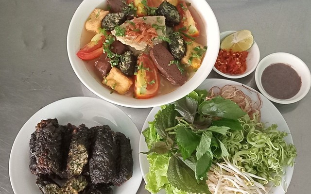 Bún Riêu Chả Ốc - Nguyễn Trọng Tuyển
