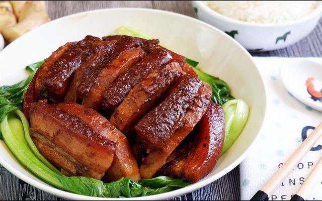 Bếp A Diểng - Cơm Khâu Nhục & Chân Gà Trộn